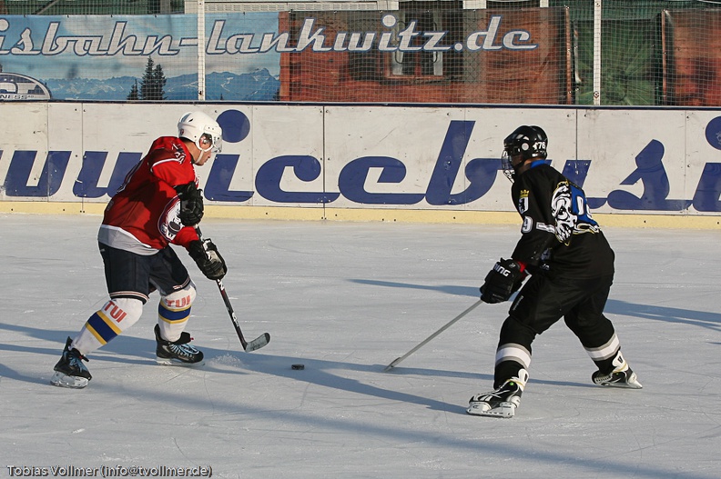 Eisbahn Lankwitz-20120204-11 02 44 4871 - Eisbahn_Lankwitz-20120204-11_02_44_4871.jpg Eisbahn_Lankwitz-20120204-11_02_44_4871.jpg