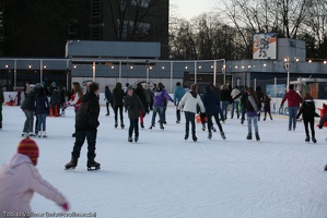 Eisbahn Lankwitz-20120114-17 22 01 4301
