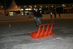 Eisbahn Lankwitz-20120204-22 12 01 5296