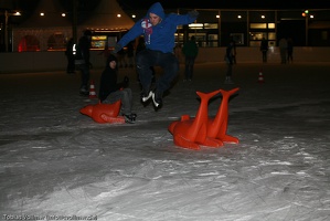 Eisbahn Lankwitz-20120204-22 23 23 5325