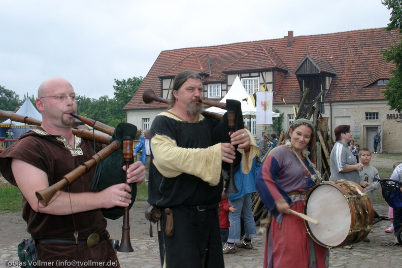 Burgfest Stargard 20100814-182409-7144 - Burgfest_Stargard_20100814-182409-7144.jpg Burgfest_Stargard_20100814-182409-7144.jpg