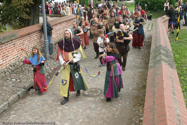 Burgfest Stargard 20100815-111107-8111 - Burgfest_Stargard_20100815-111107-8111.jpg Burgfest_Stargard_20100815-111107-8111.jpg