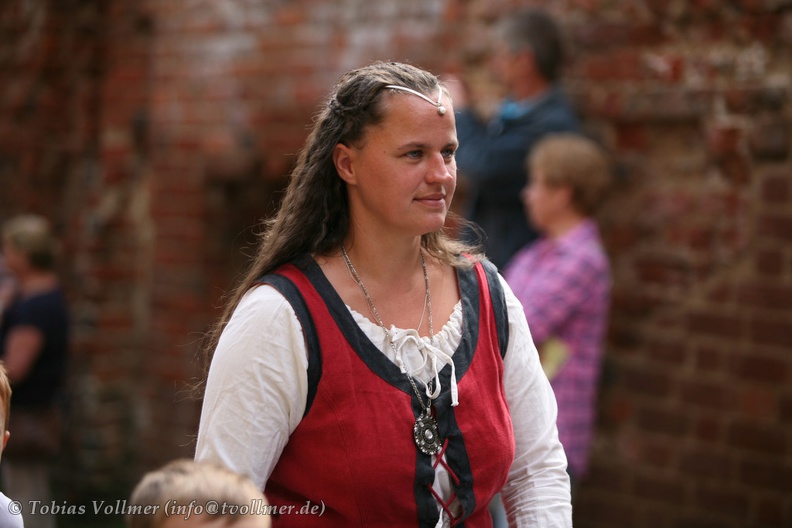 Burgfest Stargard-20120811-11 13 49 1576 - Burgfest_Stargard-20120811-11_13_49_1576.jpg Burgfest_Stargard-20120811-11_13_49_1576.jpg
