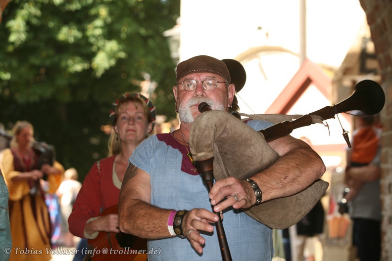 Burgfest Stargard-20120812-11 17 38 2878 - Burgfest_Stargard-20120812-11_17_38_2878.jpg Burgfest_Stargard-20120812-11_17_38_2878.jpg