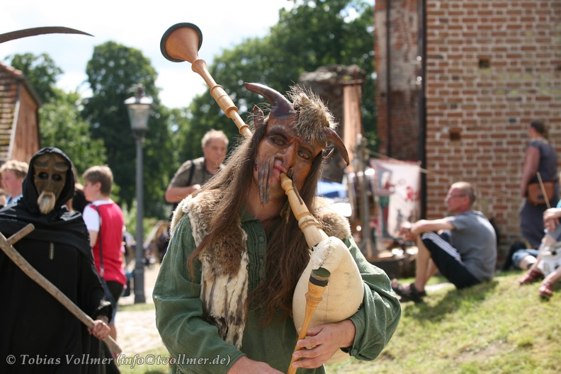 Burgfest Stargard-20120812-12 53 28 3018 - Burgfest_Stargard-20120812-12_53_28_3018.jpg Burgfest_Stargard-20120812-12_53_28_3018.jpg