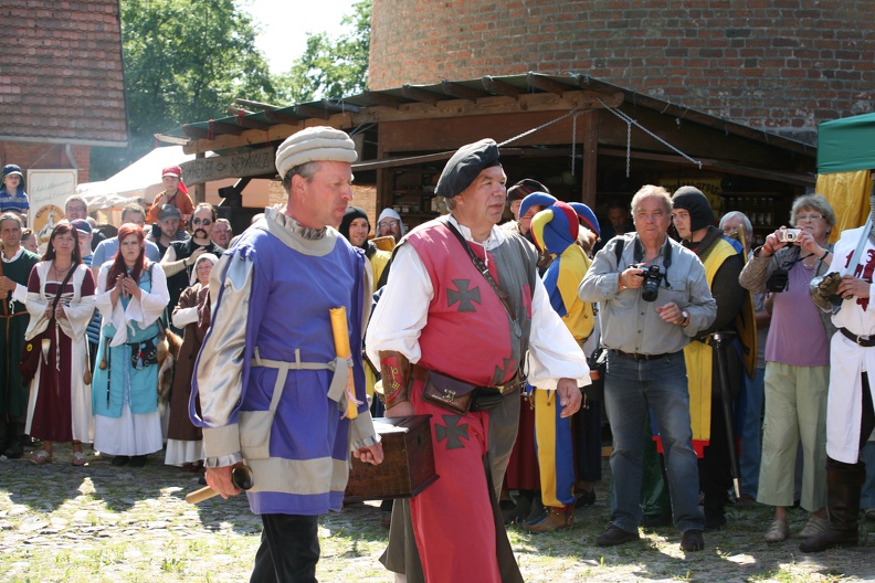 Burg-Stargard_20130810-111324_6471.jpg