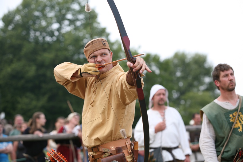 Burg-Stargard_20130810-141702_6722.jpg