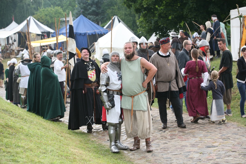 Burg-Stargard_20130810-170014_6843.jpg