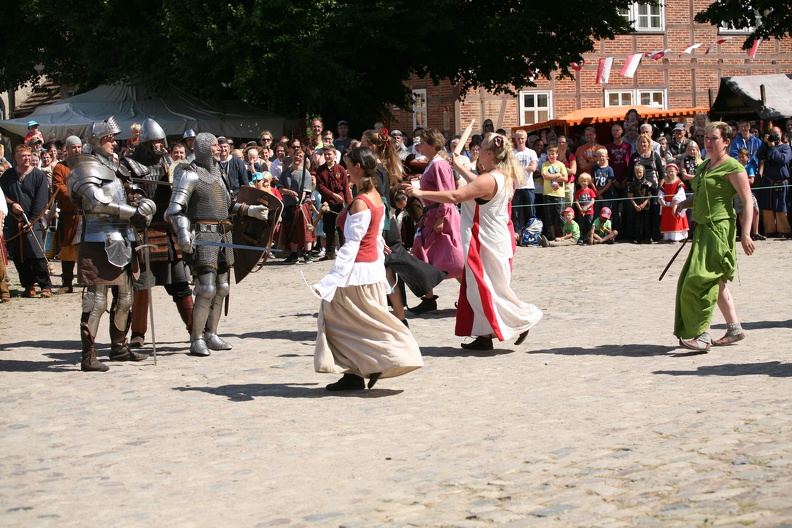 Burg-Stargard_20130811-140932_8046.jpg