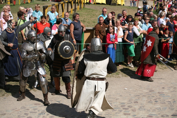 Burg-Stargard 20130811-141600 8115