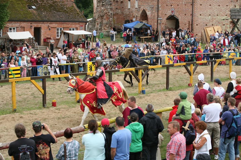 Burg-Stargard_20130811-161658_8335.jpg