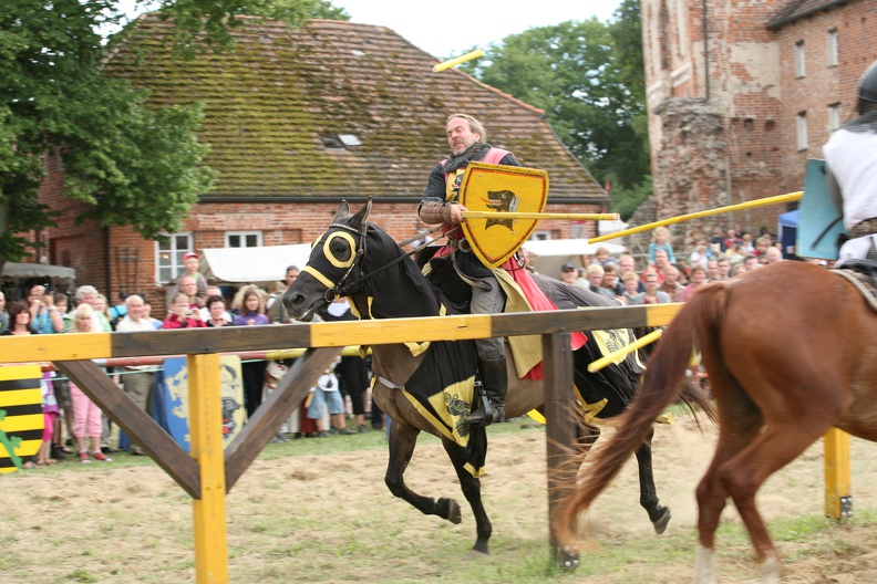 Burg-Stargard_20130811-163812_8433.jpg